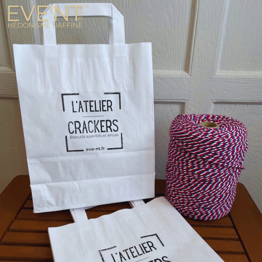Sac en papier blanc  "L'Atelier Crackers" – Image 3